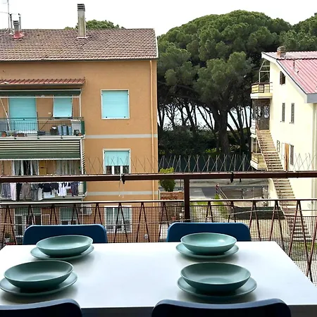 Casa Mare Lorenzo アパート フォッローニカ