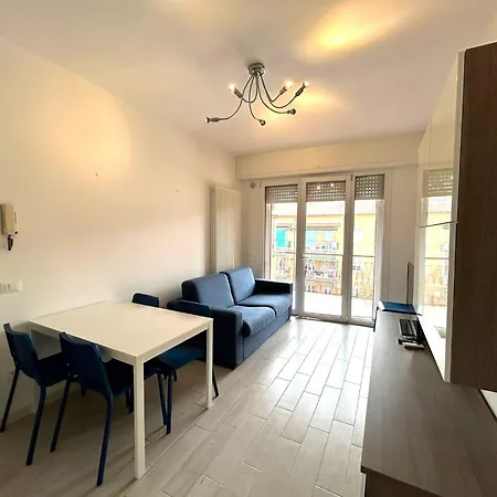 Casa Mare Lorenzo フォッローニカ